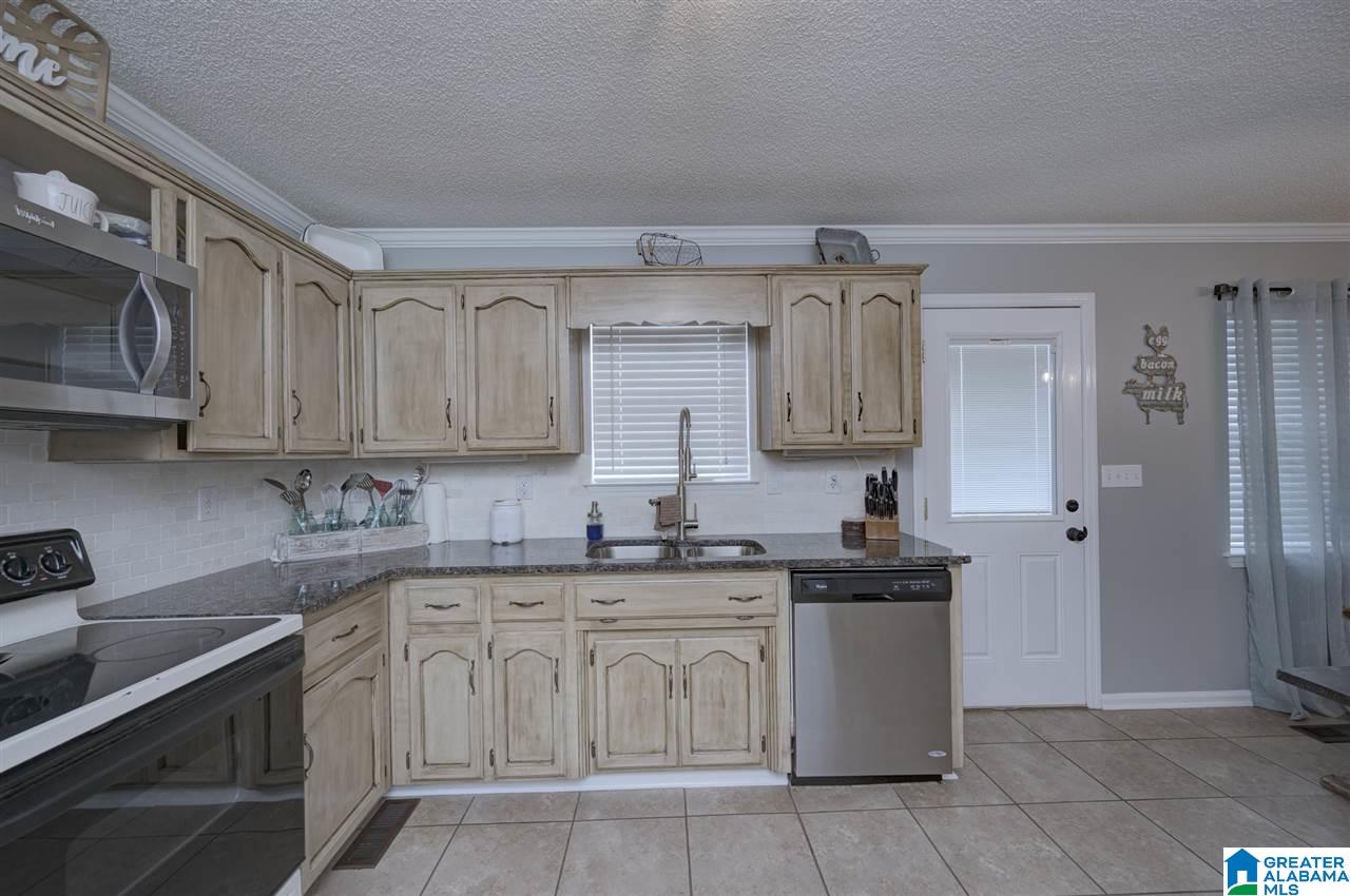 739 Cherokee Trail Warrior, AL 35180 - Photo 11 of 30