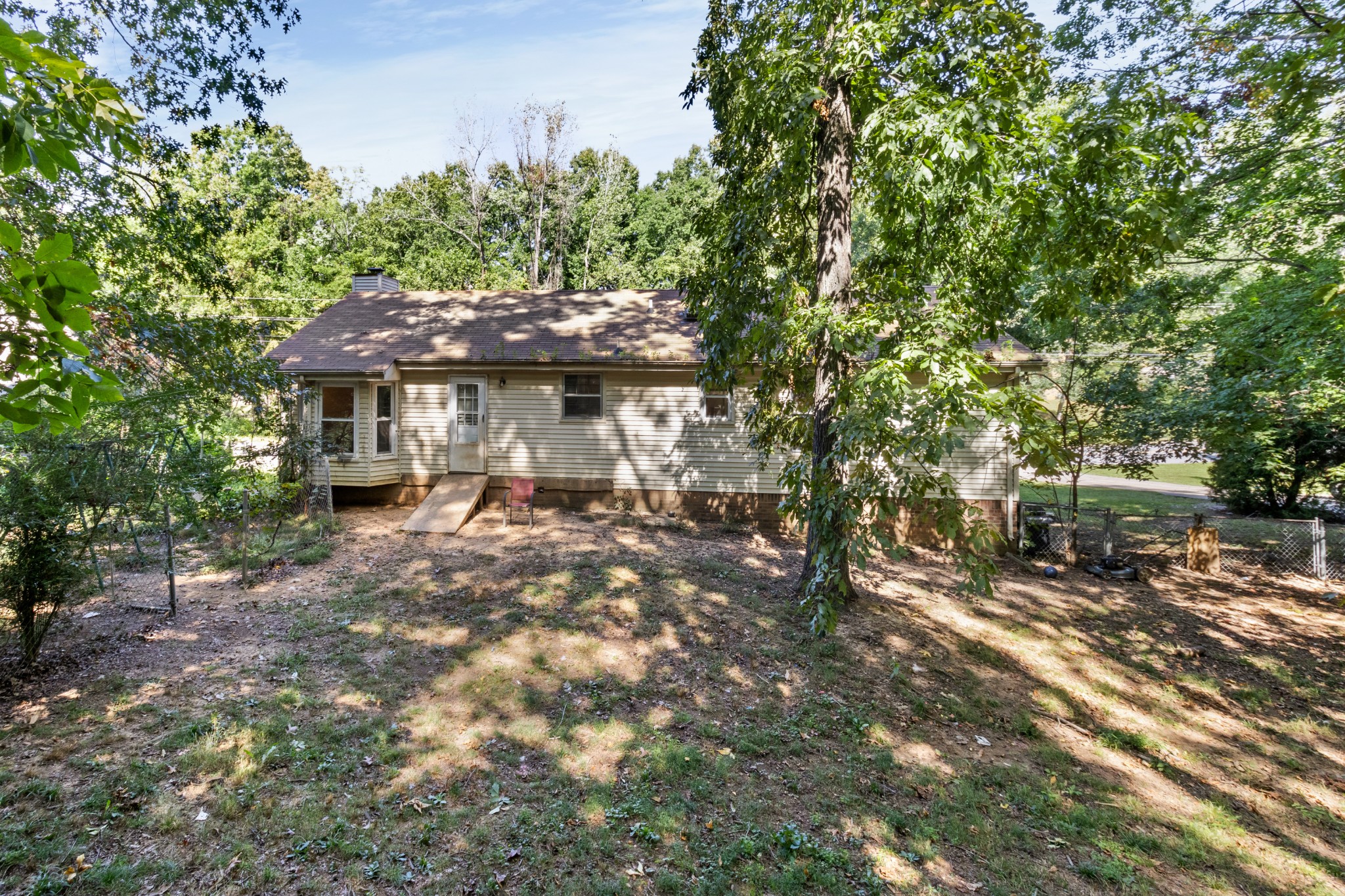 206 Pine Mountain Road Clarksville, TN 37042 - Photo 16 of 17 a view of a house with a yard