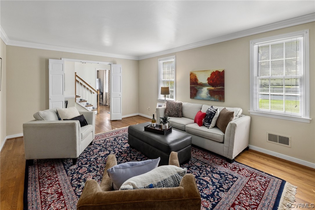 1513 Willingham Road Henrico, VA 23238 - Photo 6 of 40 a living room with furniture and a window