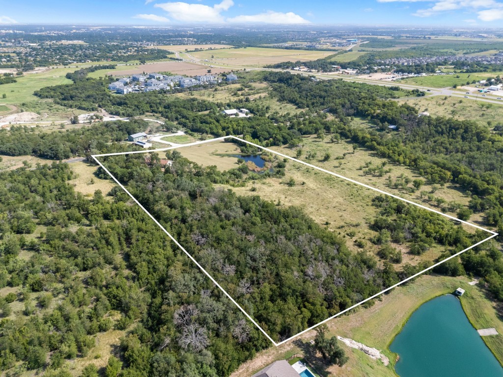 333 County Road 166 Georgetown, TX 78626 - Photo 30 of 36