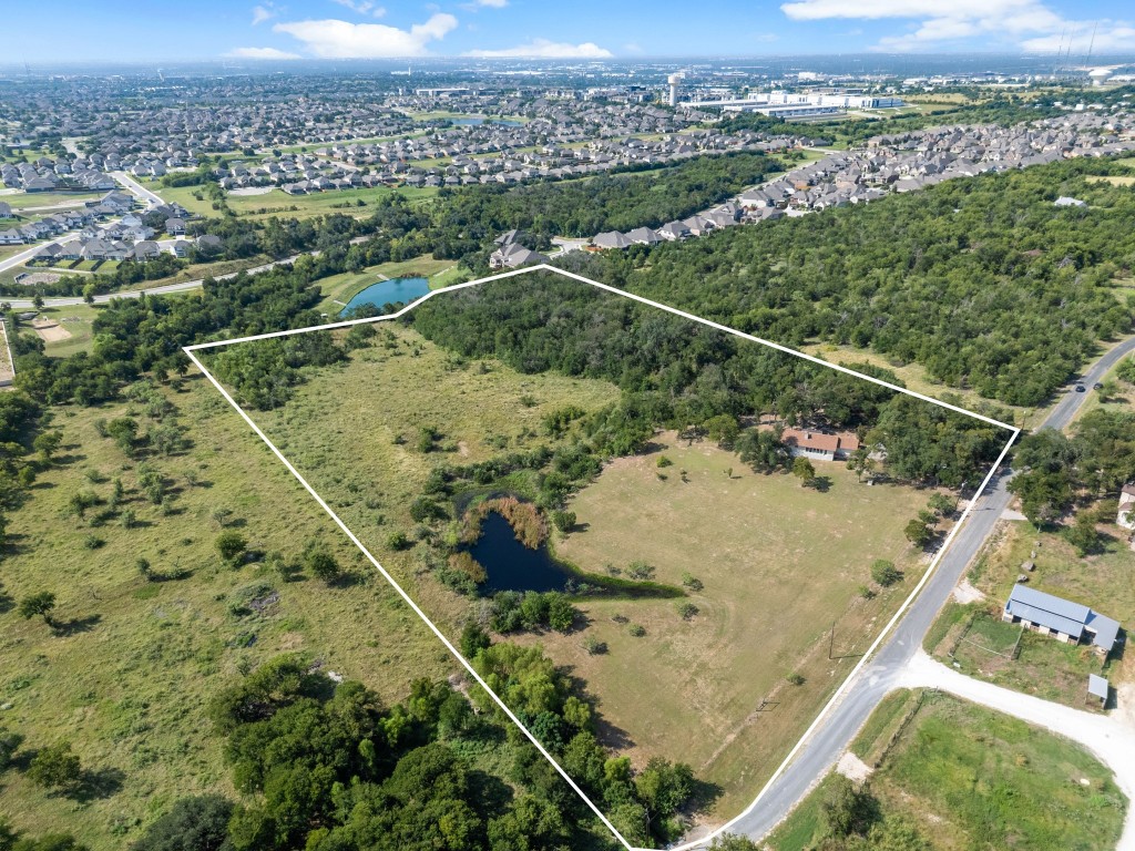 333 County Road 166 Georgetown, TX 78626 - Photo 4 of 36 a view of a city
