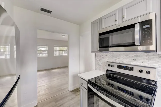 $2,600 | 2600 South Crystal Lake Drive, Orlando, FL 32806