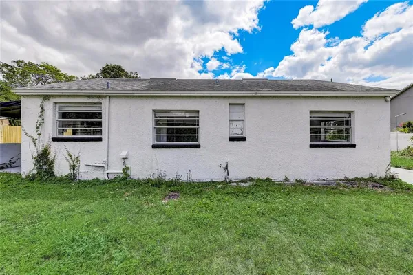 $2,800 | 2600 South Crystal Lake Drive, Orlando, FL 32806