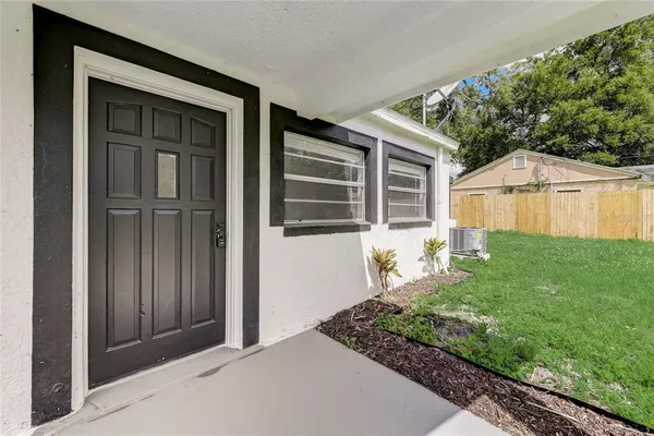 $2,800 | 2600 South Crystal Lake Drive, Orlando, FL 32806