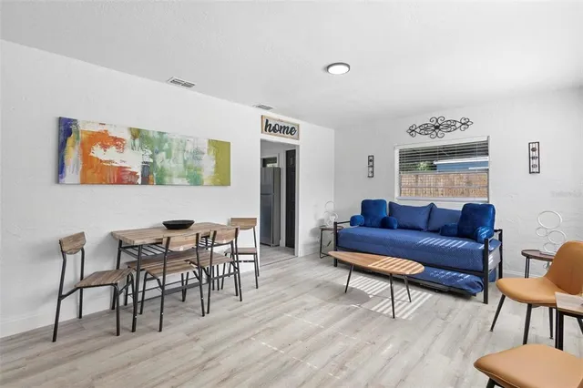 $2,600 | 2600 South Crystal Lake Drive, Orlando, FL 32806