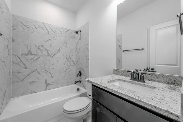 $464,000 | 3821 Pine Road, Poolville, TX 76487