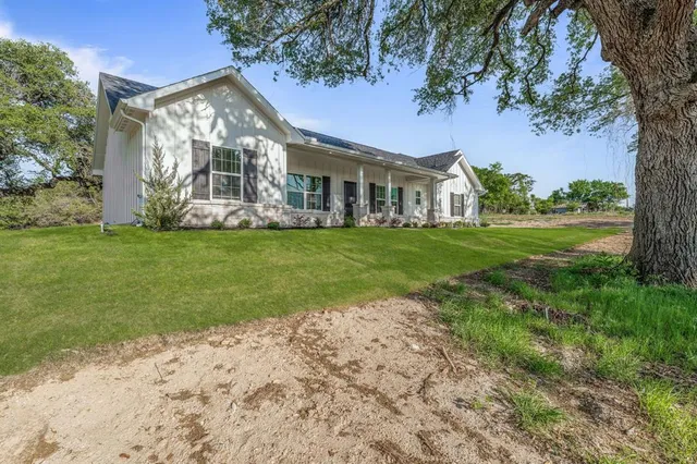 $464,000 | 3821 Pine Road, Poolville, TX 76487