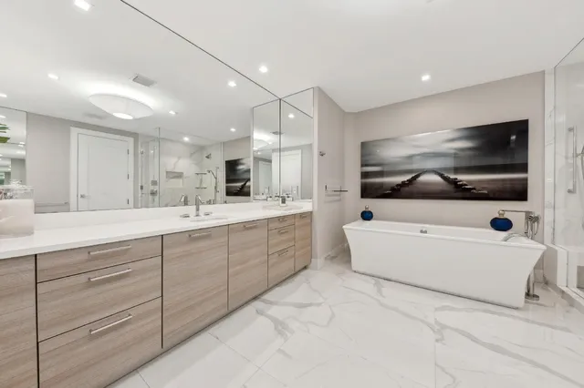 $2,450,000 | 3730 North Ocean Drive, Unit 5C, Singer Island, FL 33404