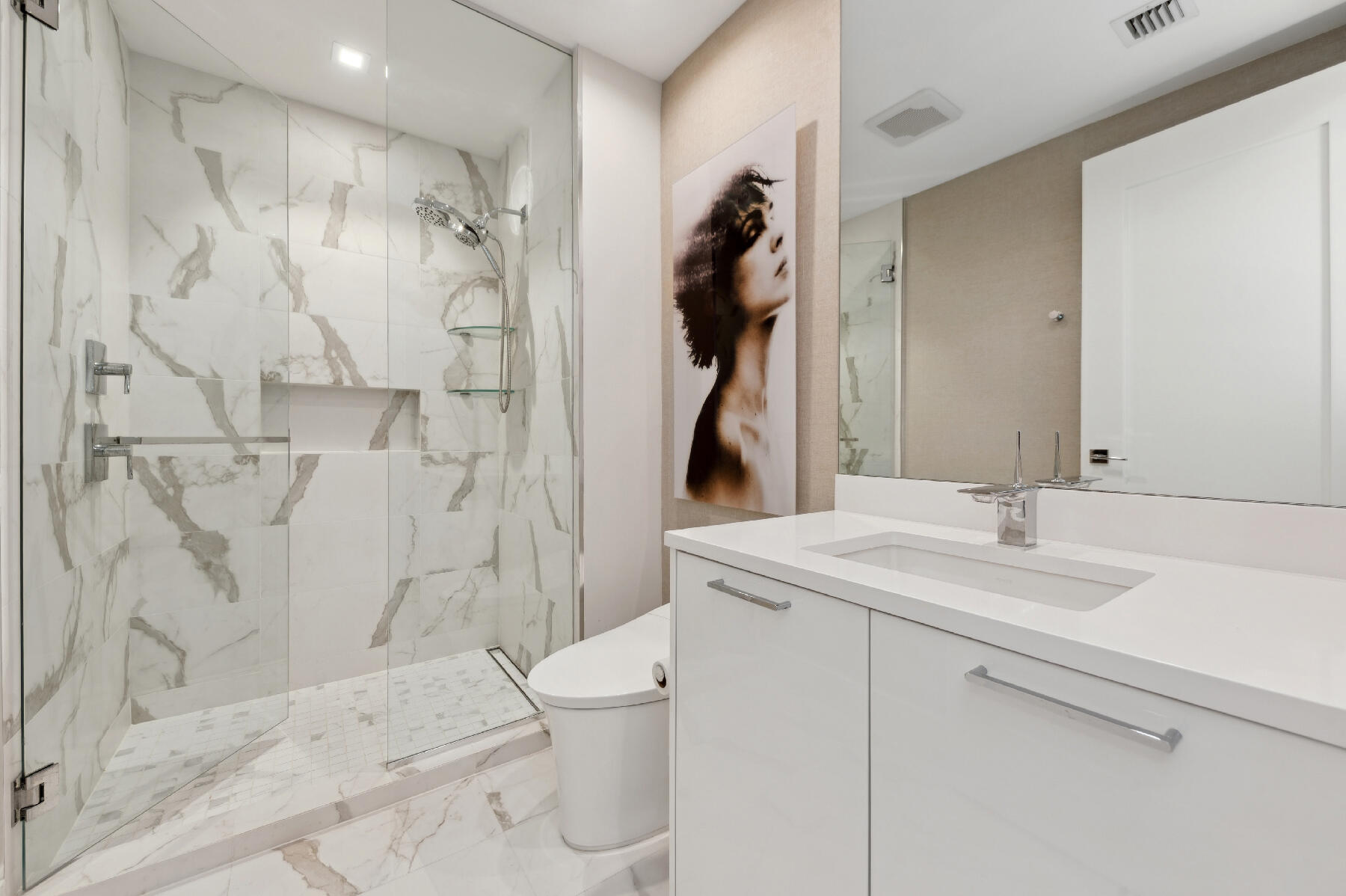 3730 North Ocean Drive, Unit 5C Singer Island, FL 33404 - Photo 18 of 40 Bath 2