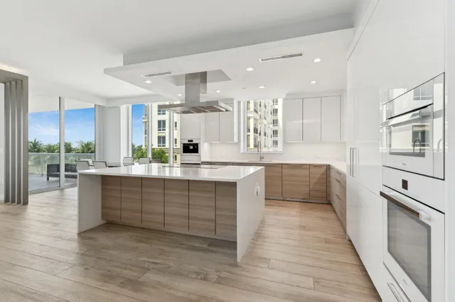 $2,450,000 | 3730 North Ocean Drive, Unit 5C, Singer Island, FL 33404