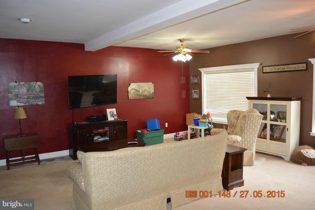 12236 Big Pool Road Clear Spring, MD 21722 - Photo 2 of 25 Family Room