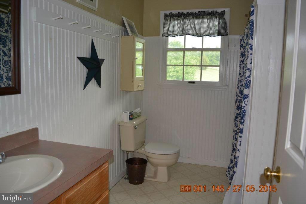 12236 Big Pool Road Clear Spring, MD 21722 - Photo 17 of 25 Bath