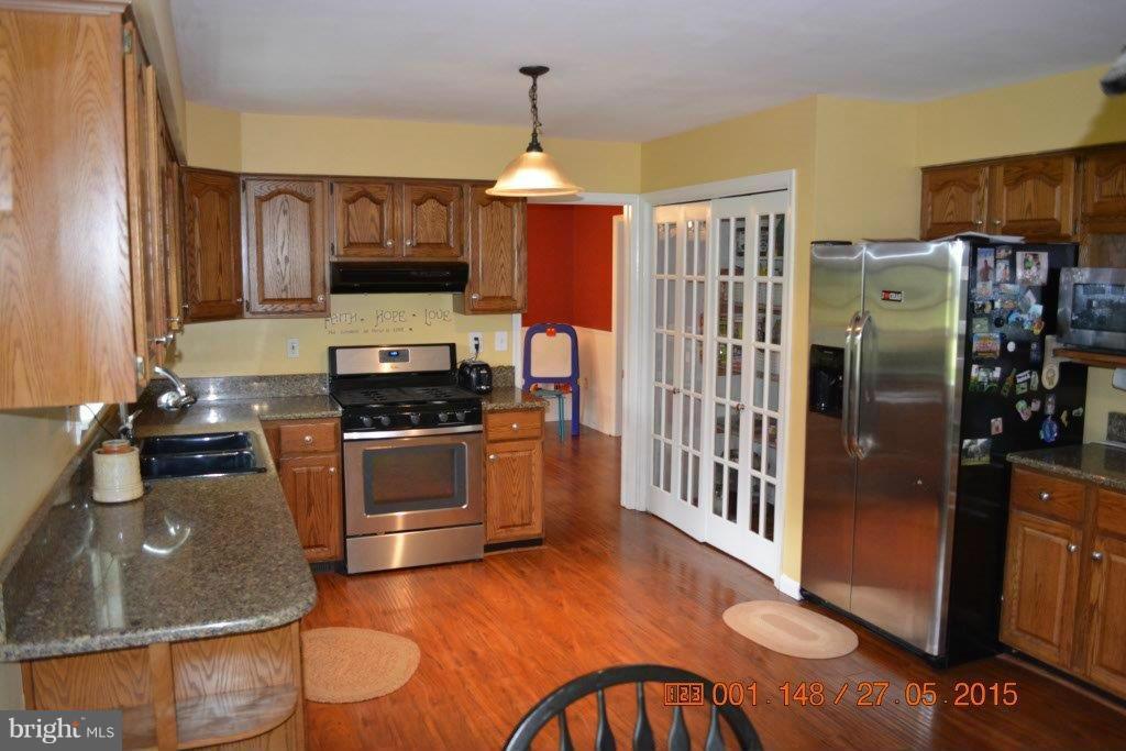12236 Big Pool Road Clear Spring, MD 21722 - Photo 6 of 25 Kitchen