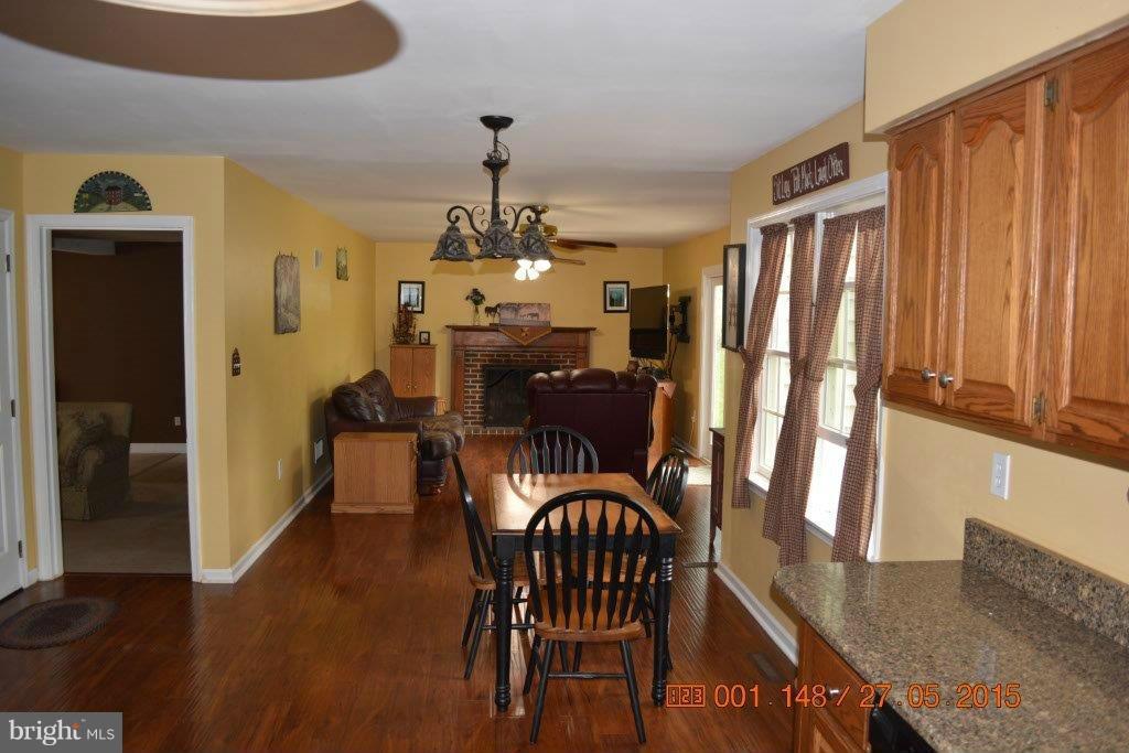 12236 Big Pool Road Clear Spring, MD 21722 - Photo 9 of 25 Interior (General)