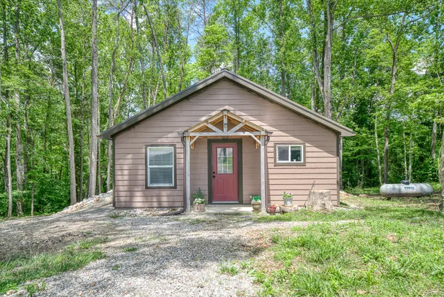 $198,000 | 3269 Moodyville Road, Byrdstown, TN 38549