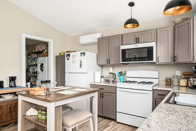 $198,000 | 3269 Moodyville Road, Byrdstown, TN 38549