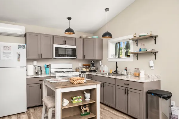 $198,000 | 3269 Moodyville Road, Byrdstown, TN 38549