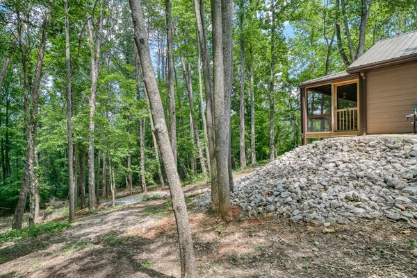 $198,000 | 3269 Moodyville Road, Byrdstown, TN 38549