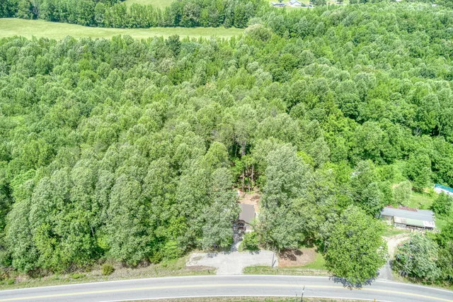 $198,000 | 3269 Moodyville Road, Byrdstown, TN 38549