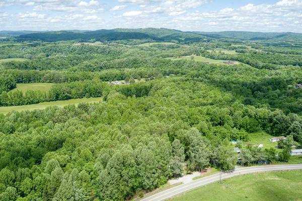 $198,000 | 3269 Moodyville Road, Byrdstown, TN 38549