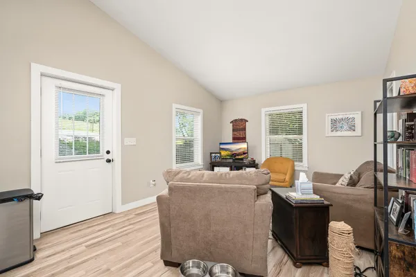 $198,000 | 3269 Moodyville Road, Byrdstown, TN 38549