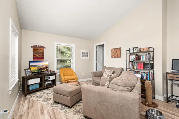 $198,000 | 3269 Moodyville Road, Byrdstown, TN 38549