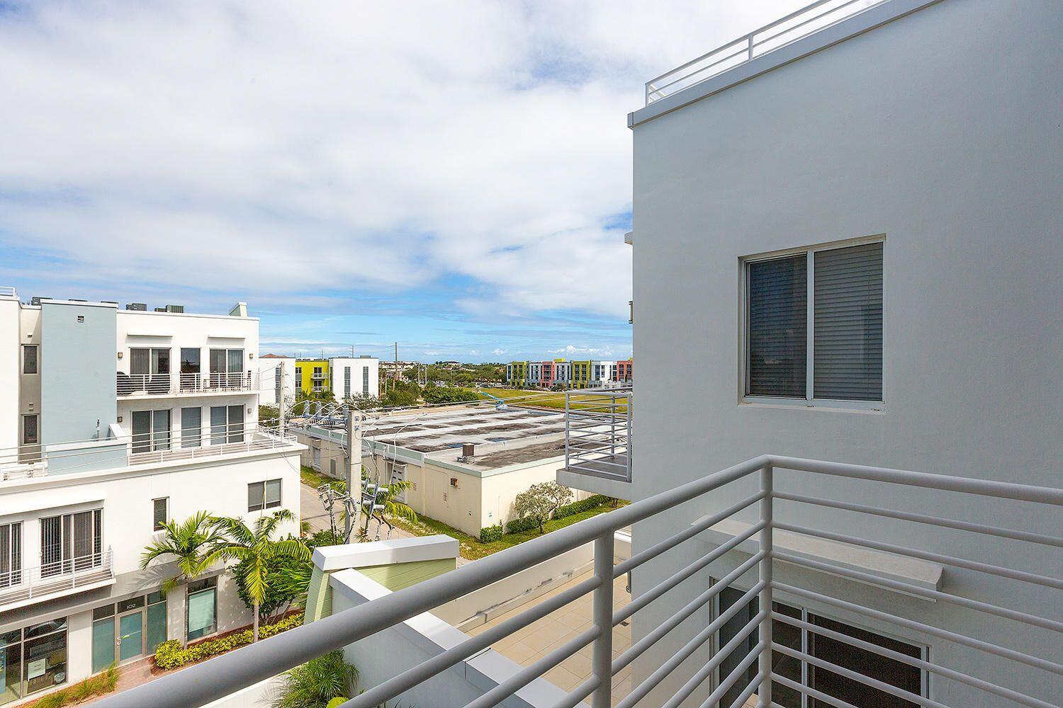 110 Southeast 2nd Street, Unit 402 Delray Beach, FL 33444 - Photo 25 of 30 20200408170542050135000000-o