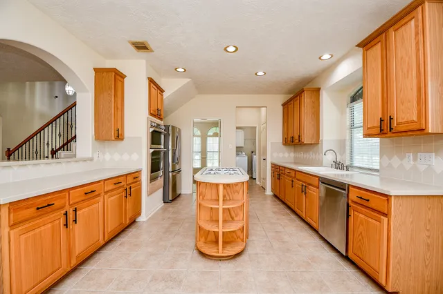 $2,850 | 17411 Lonesome Dove Trail, Houston, TX 77095