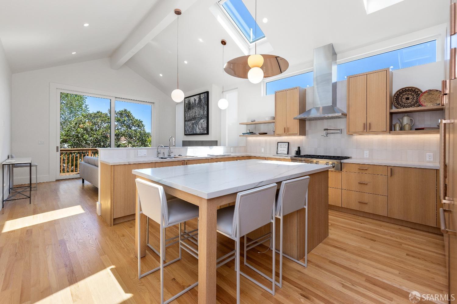 4044 26th Street San Francisco, CA 94131 - Photo 6 of 35