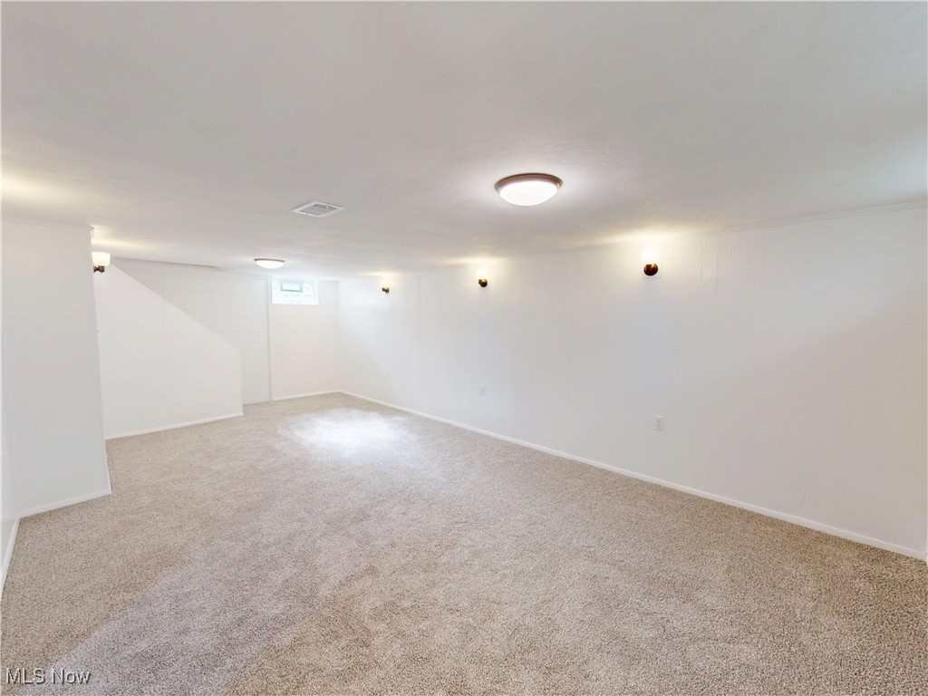 4855 Westbourne Road Cleveland, OH 44124 - Photo 34 of 41 Gallery Image 34