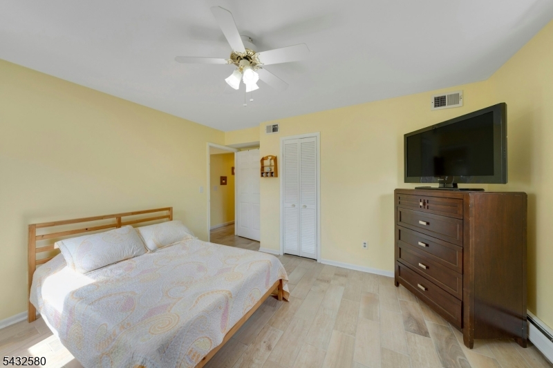 2657 Spruce Street Union, NJ 07083 - Photo 29 of 44