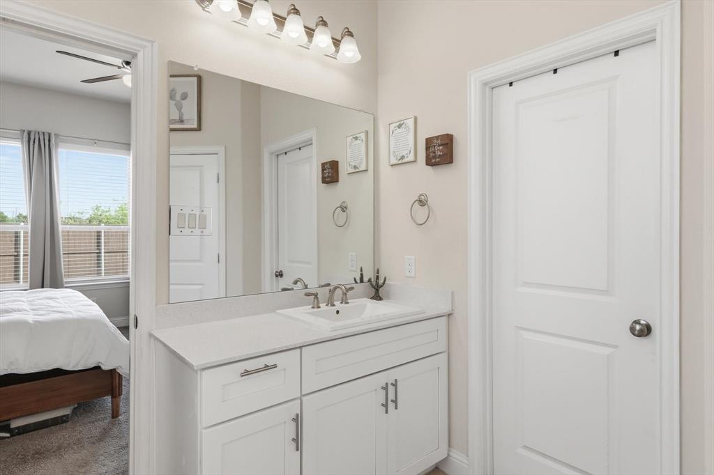 2109 Falcon Ridge Drive Mansfield, TX 76063 - Photo 26 of 40