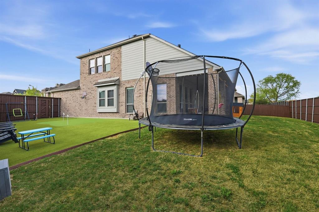 2109 Falcon Ridge Drive Mansfield, TX 76063 - Photo 37 of 40