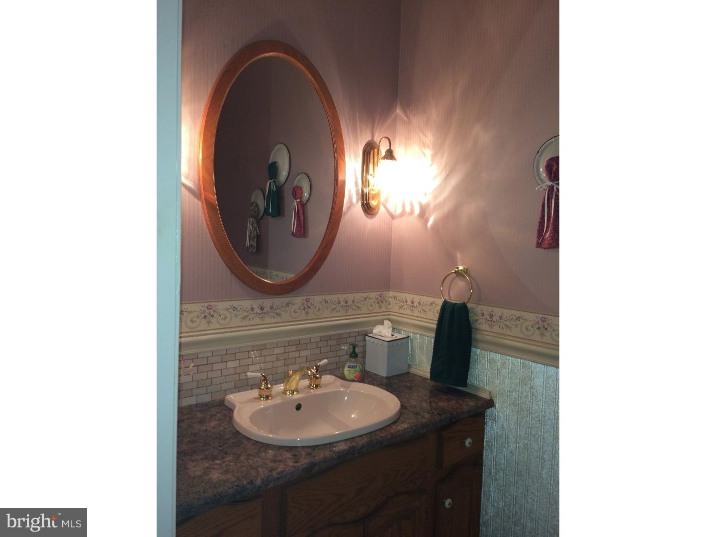 995 Plowshare Road Yardley, PA 19067 - Photo 10 of 25 Gallery Image 10
