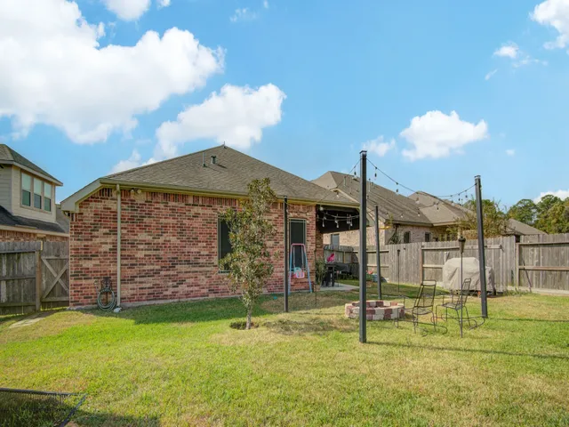 $2,100 | 1346 Tee Time Court, Crosby, TX 77532