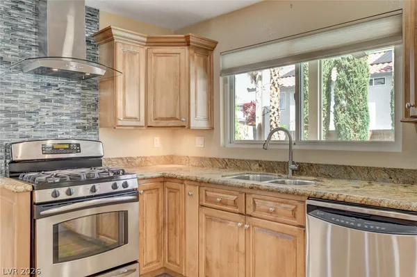 $3,210 | 2828 Albrook Court, Las Vegas, NV 89117