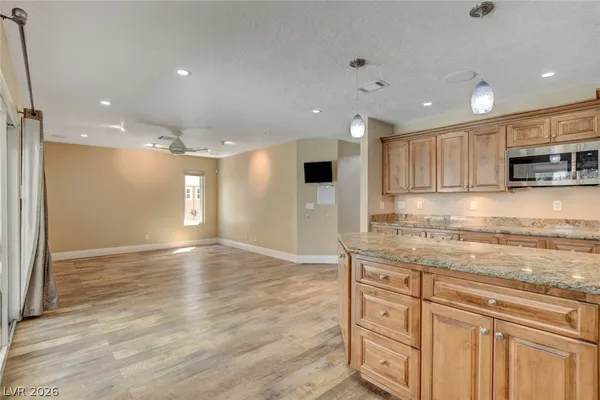 $3,210 | 2828 Albrook Court, Las Vegas, NV 89117