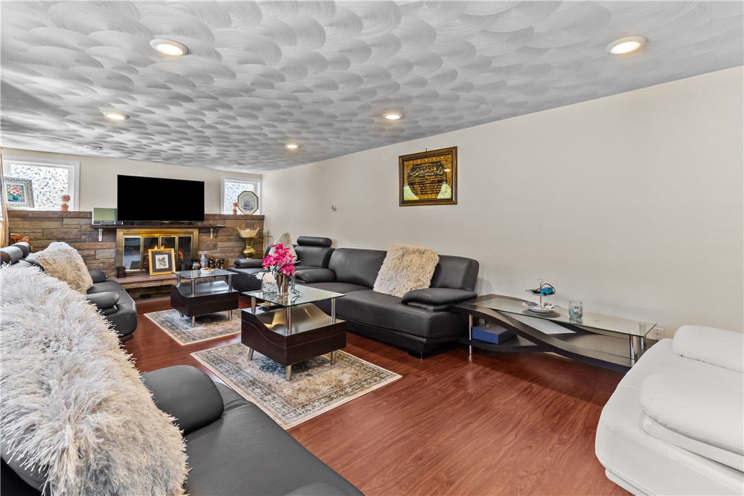 15 Broadmoor Road Cranston, RI 02910 - Photo 29 of 40 Gallery Image 29