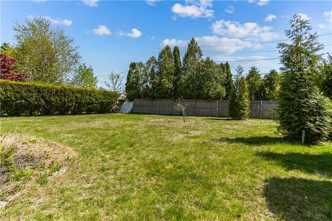 15 Broadmoor Road Cranston, RI 02910 - Photo 37 of 40 Gallery Image 37