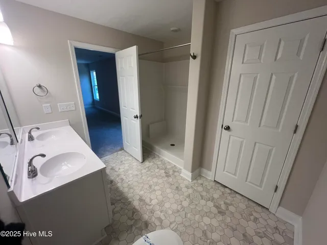 $314,900 | 250 Deer Haven Drive, Richlands, NC 28574