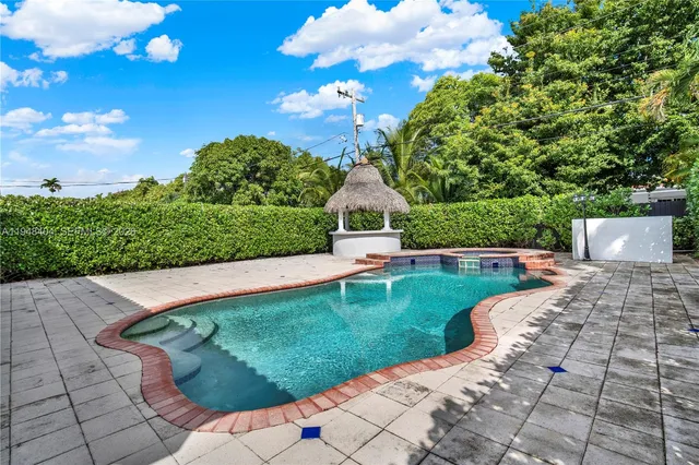 $2,400,000 | 527 Southwest 20th Road, Miami, FL 33129
