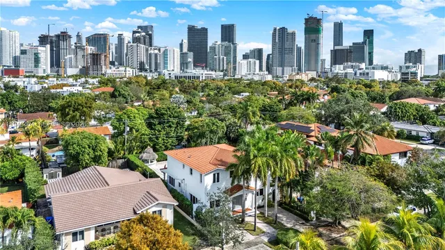 $2,400,000 | 527 Southwest 20th Road, Miami, FL 33129