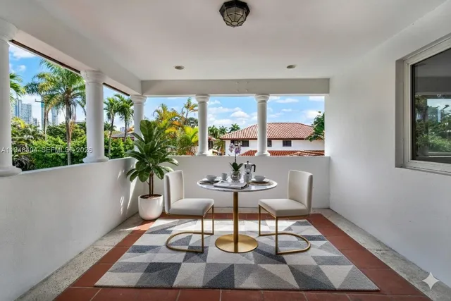 $2,400,000 | 527 Southwest 20th Road, Miami, FL 33129