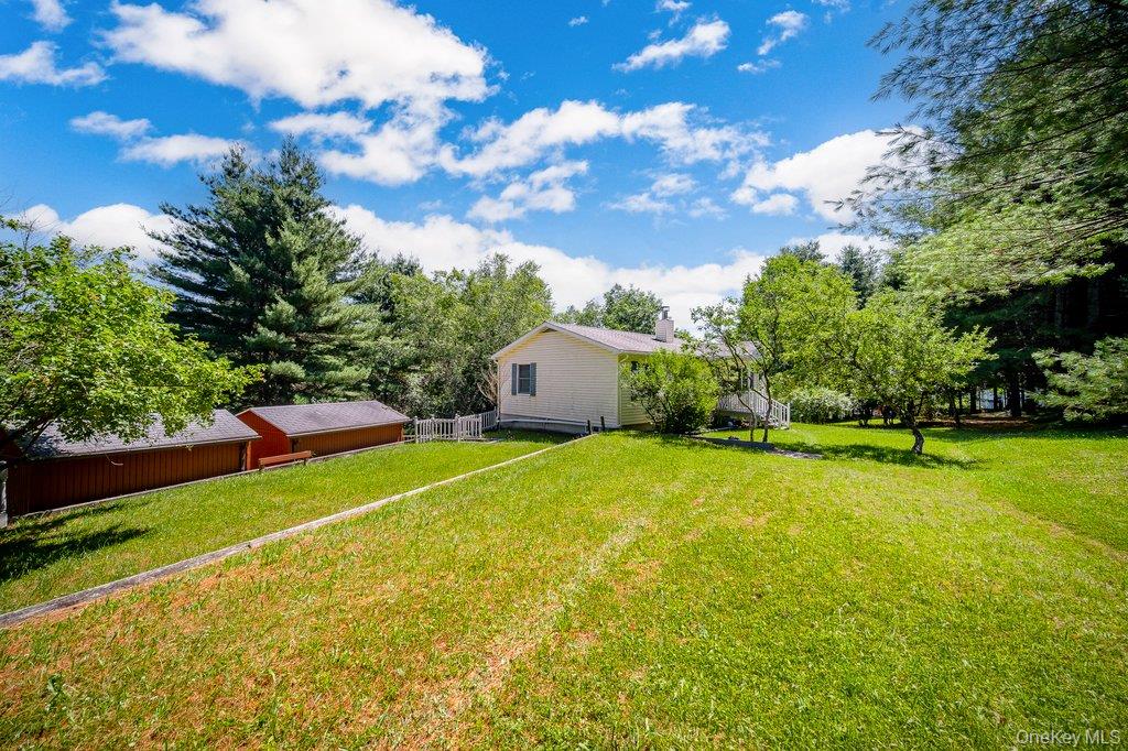 2082 Ulster Heights Road Ellenville, NY 12428 - Photo 3 of 31