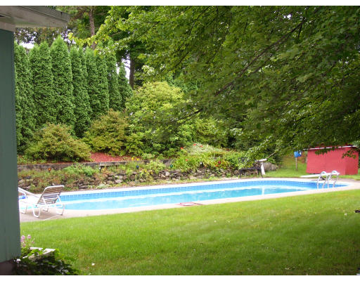 5 Oak Ridge Drive Clinton, MA 01510 - Photo 17 of 18 Gallery Image 17