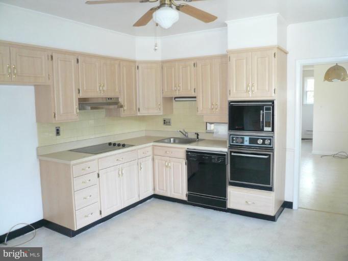 1004 Kirkcolm Road Towson, MD 21286 - Photo 7 of 21 Kitchen #3