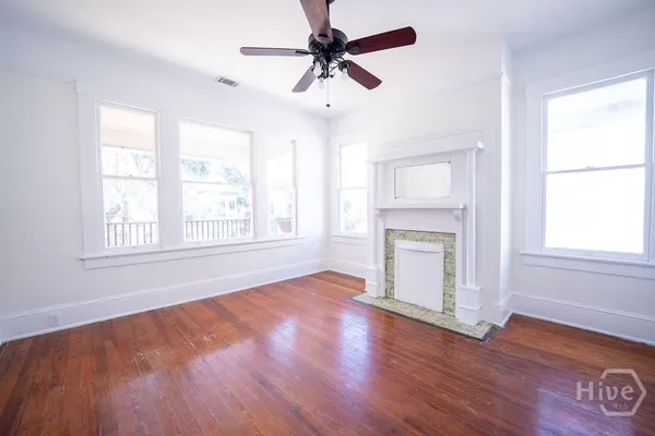 $2,300 | 216 West 41st Street, Savannah, GA 31401