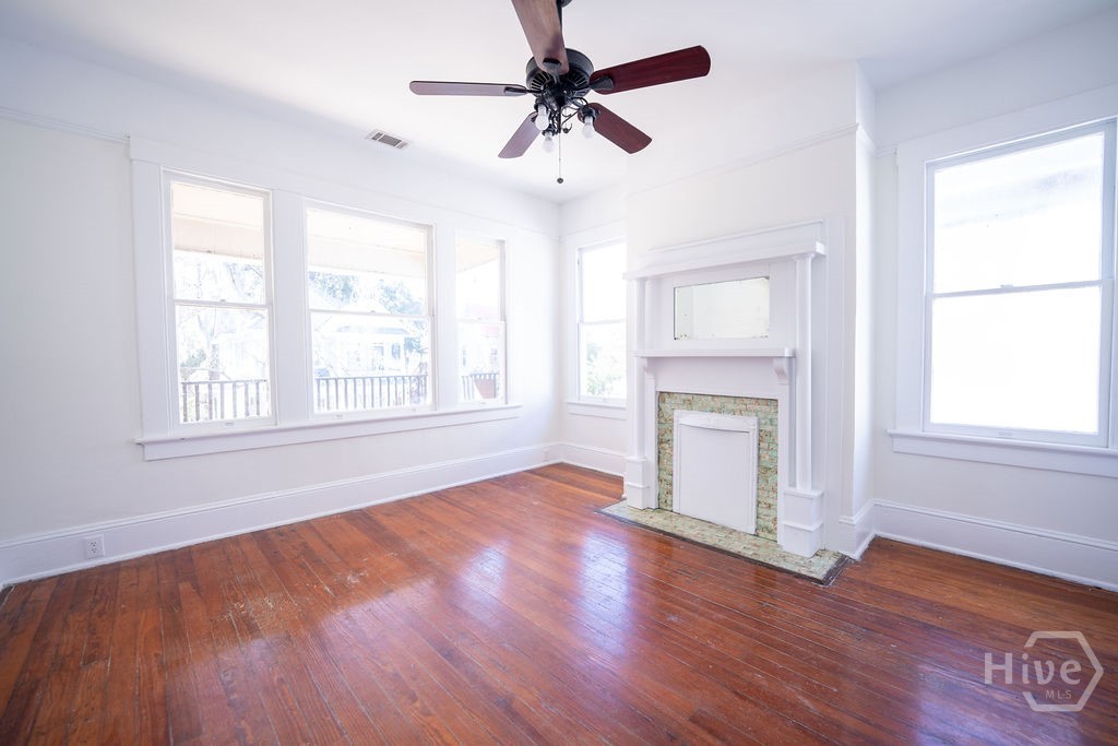 216 West 41st Street Savannah, GA 31401 - Photo 3 of 20