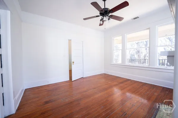 $2,300 | 216 West 41st Street, Savannah, GA 31401