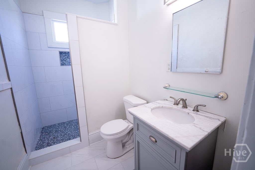 216 West 41st Street Savannah, GA 31401 - Photo 9 of 20